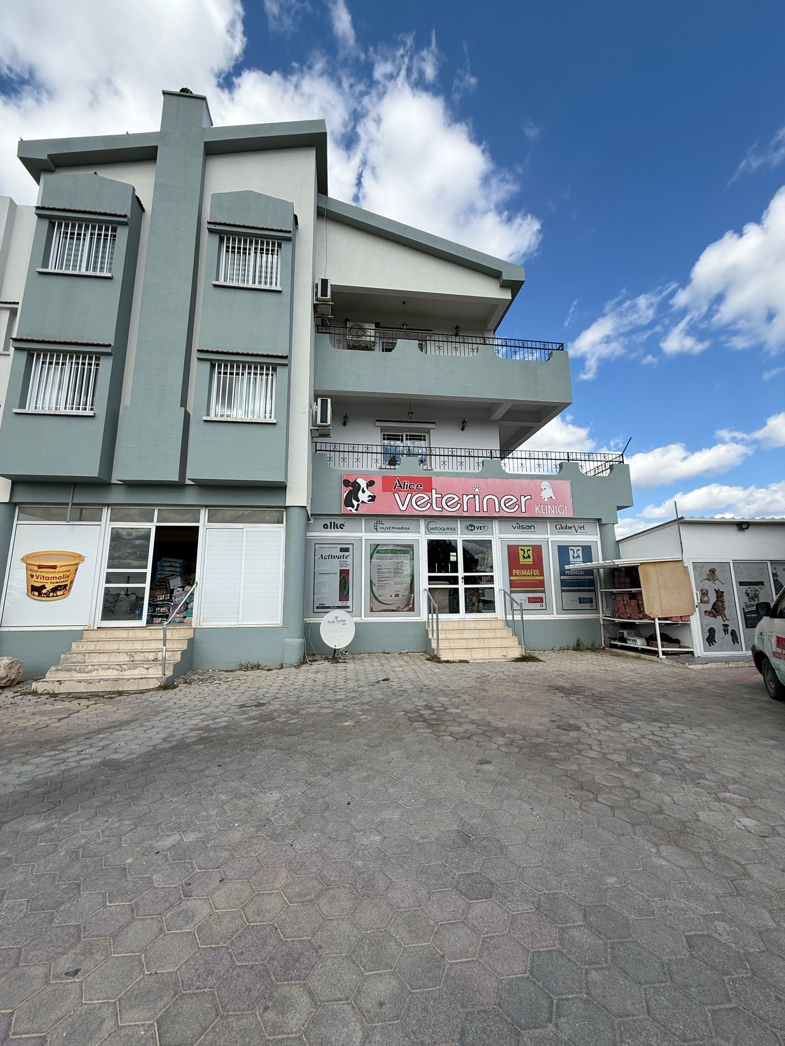 WhatsApp Image 2025-02-24 at 13.22.43 (1)